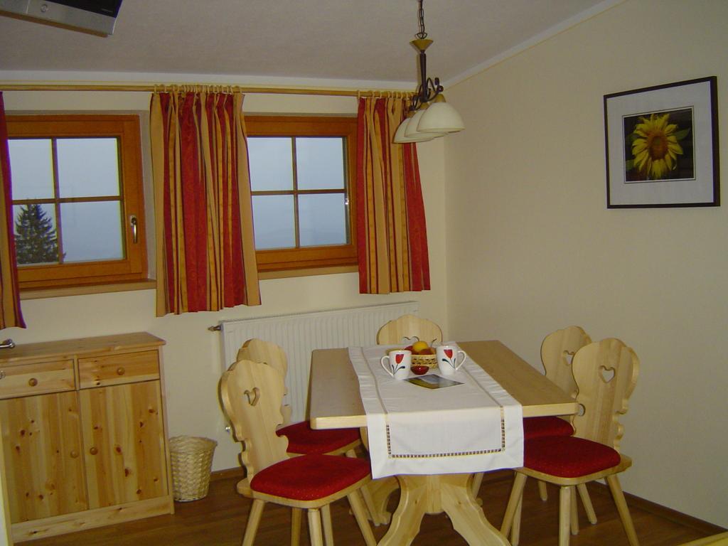 Villa Kirchenbichlerhof Pruggern Habitación foto